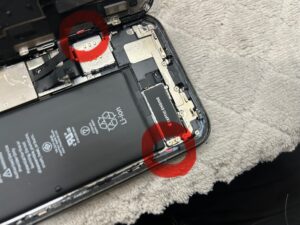 iPhone11　液晶交換　水没