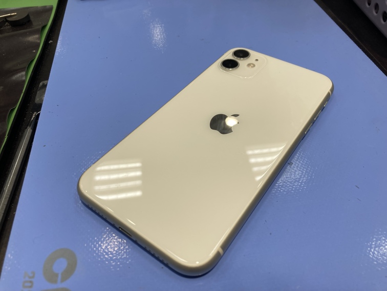 iphone11の画面交換を行いました！！　【越谷市からのご来店です！】