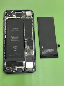 iPhoneSE第3世代のバッテリー交換を行いました！【宮代町からのご来店です】
