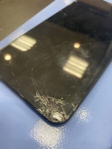 iPhone SE(第2世代)の画面交換を行いました！ 【野田市からのご来店です！】
